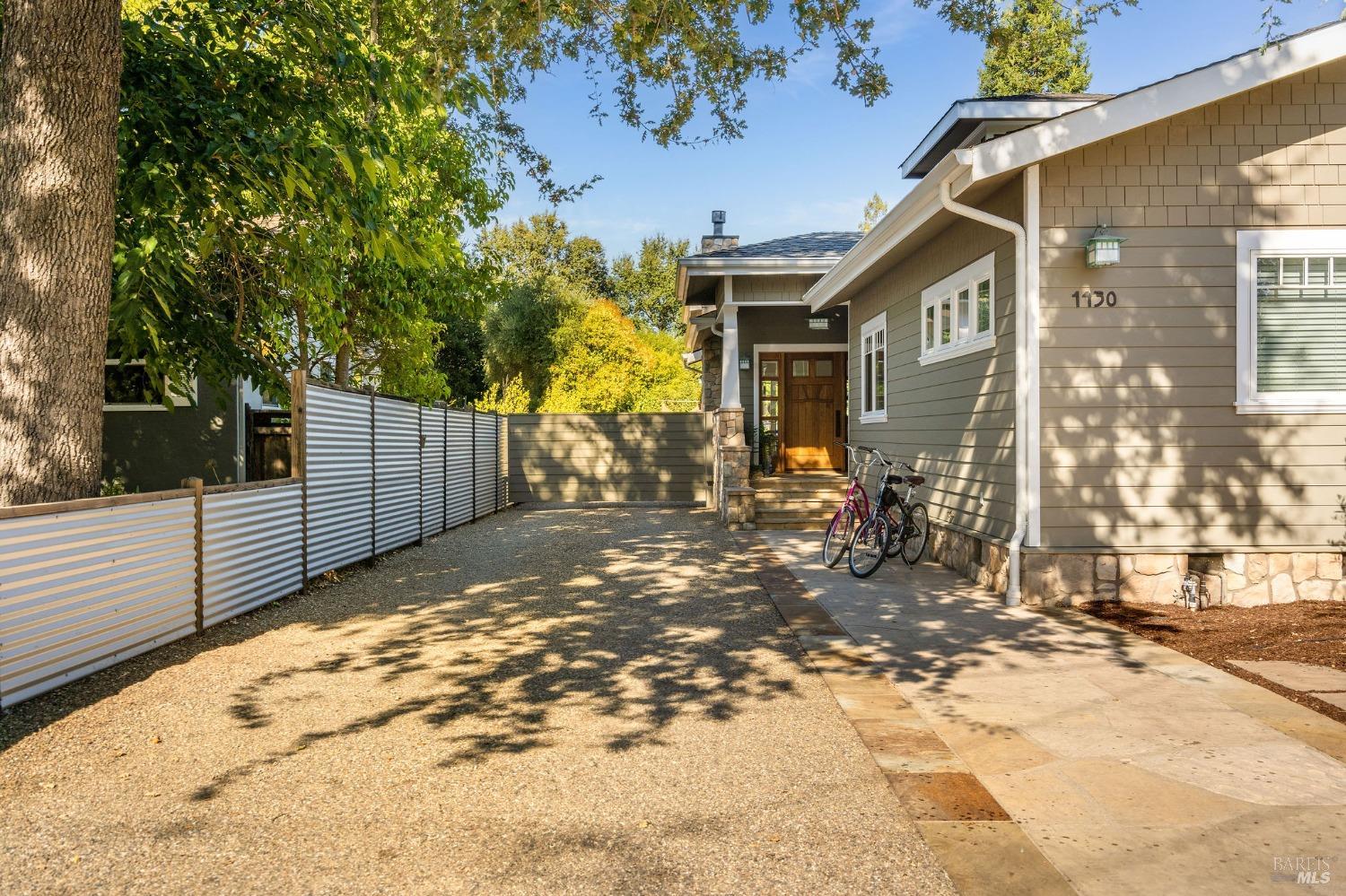 1430 Stockton St
