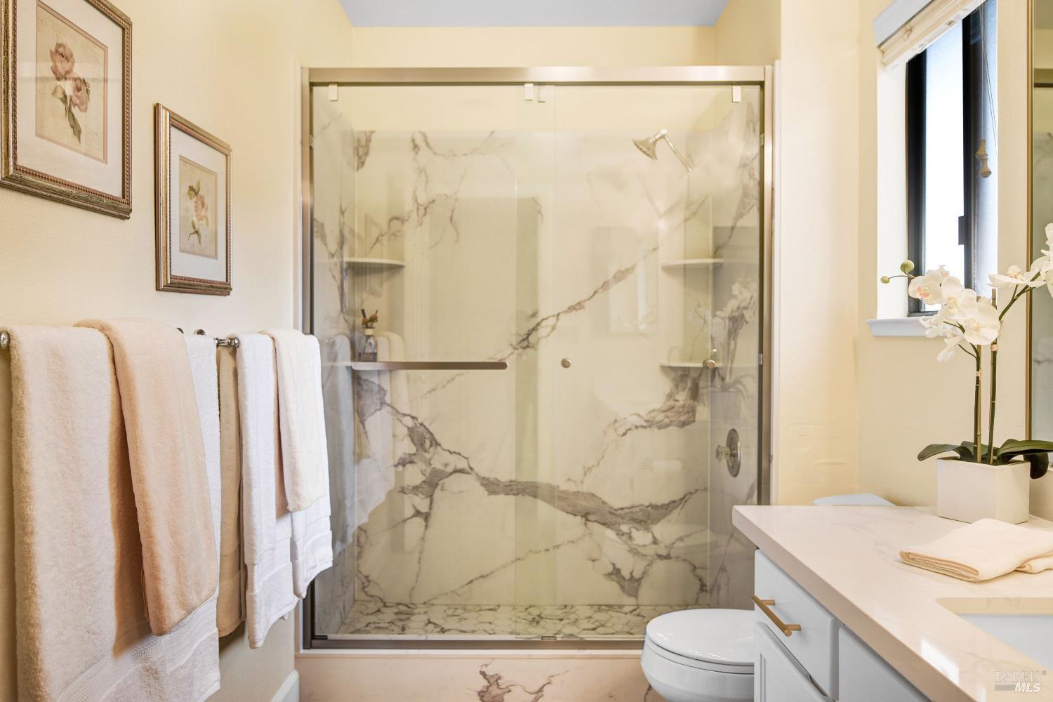 1639 San Vicente Ave