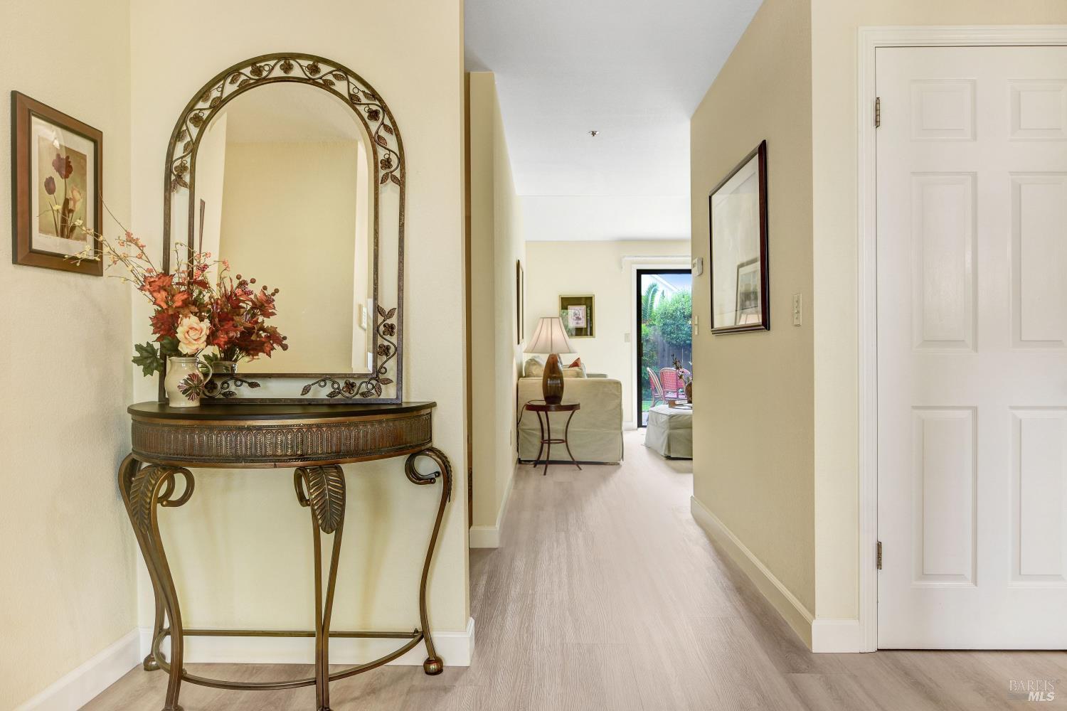 1639 San Vicente Ave