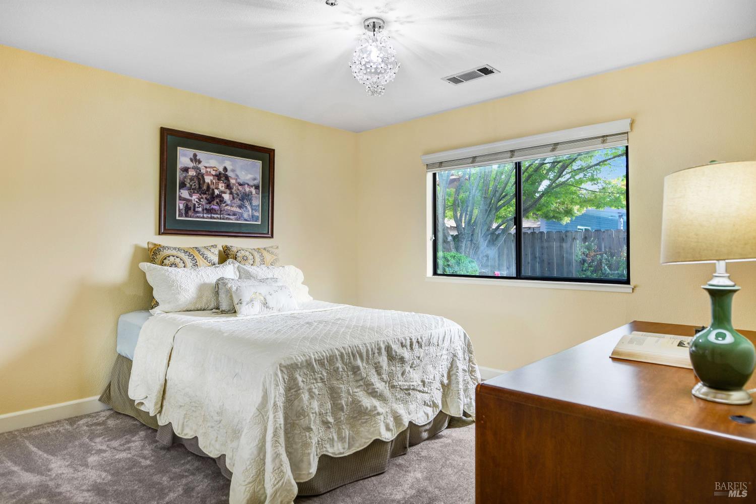 1639 San Vicente Ave