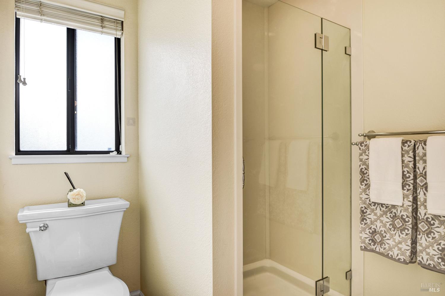 1639 San Vicente Ave