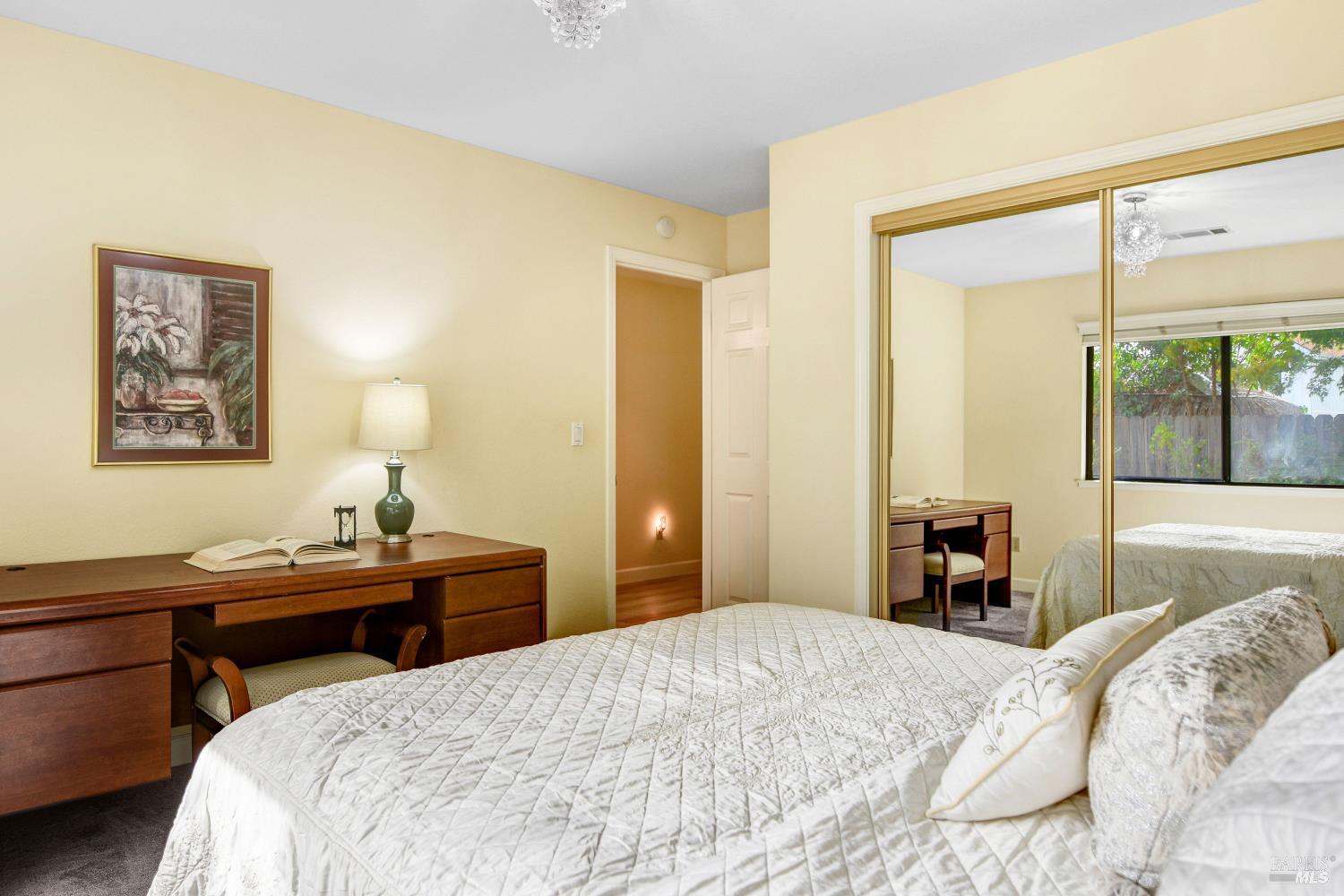 1639 San Vicente Ave