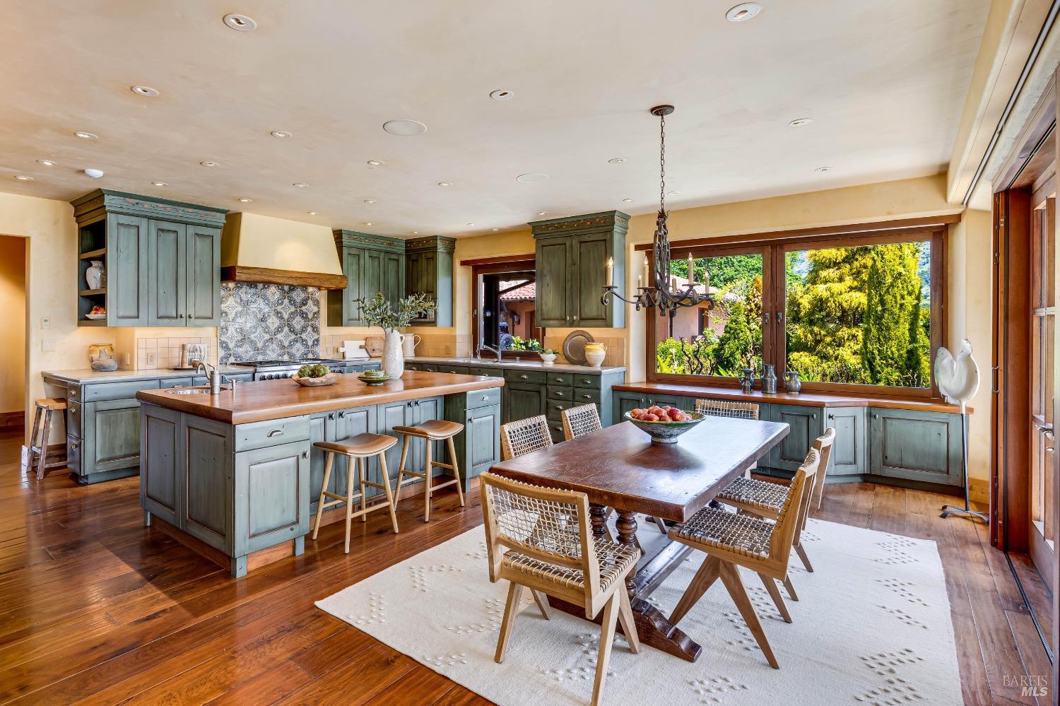 5000 Silverado Trl Unit: