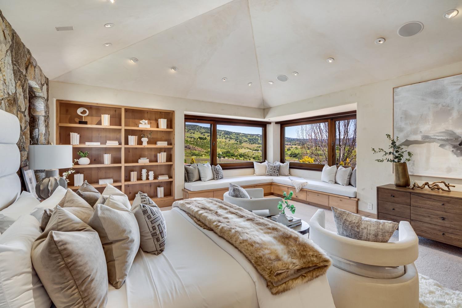 5000 Silverado Trl Unit: