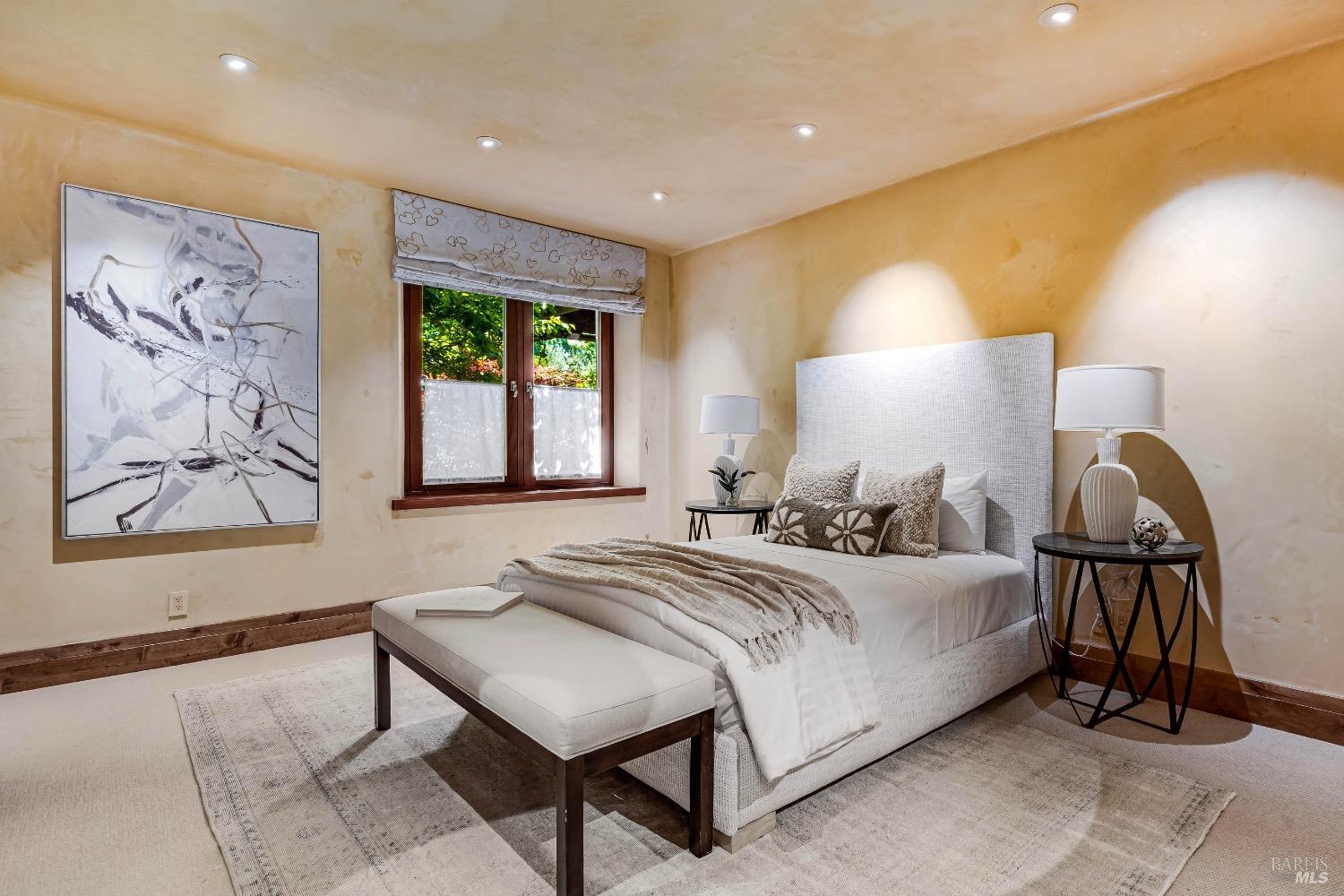 5000 Silverado Trl Unit: