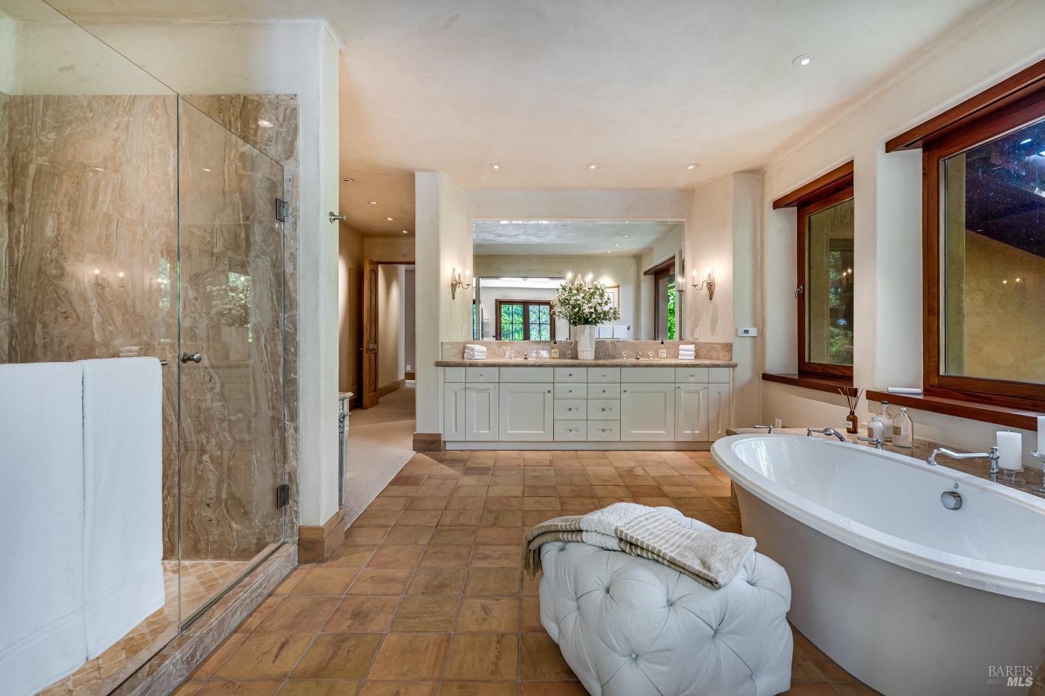 5000 Silverado Trl Unit: