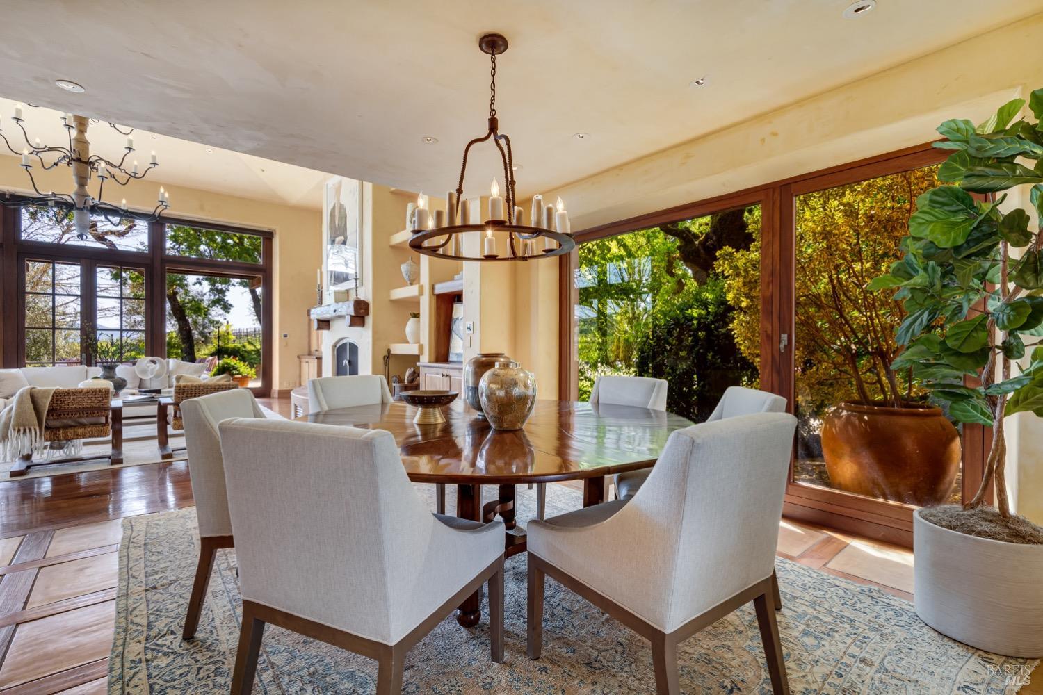 5000 Silverado Trl Unit: