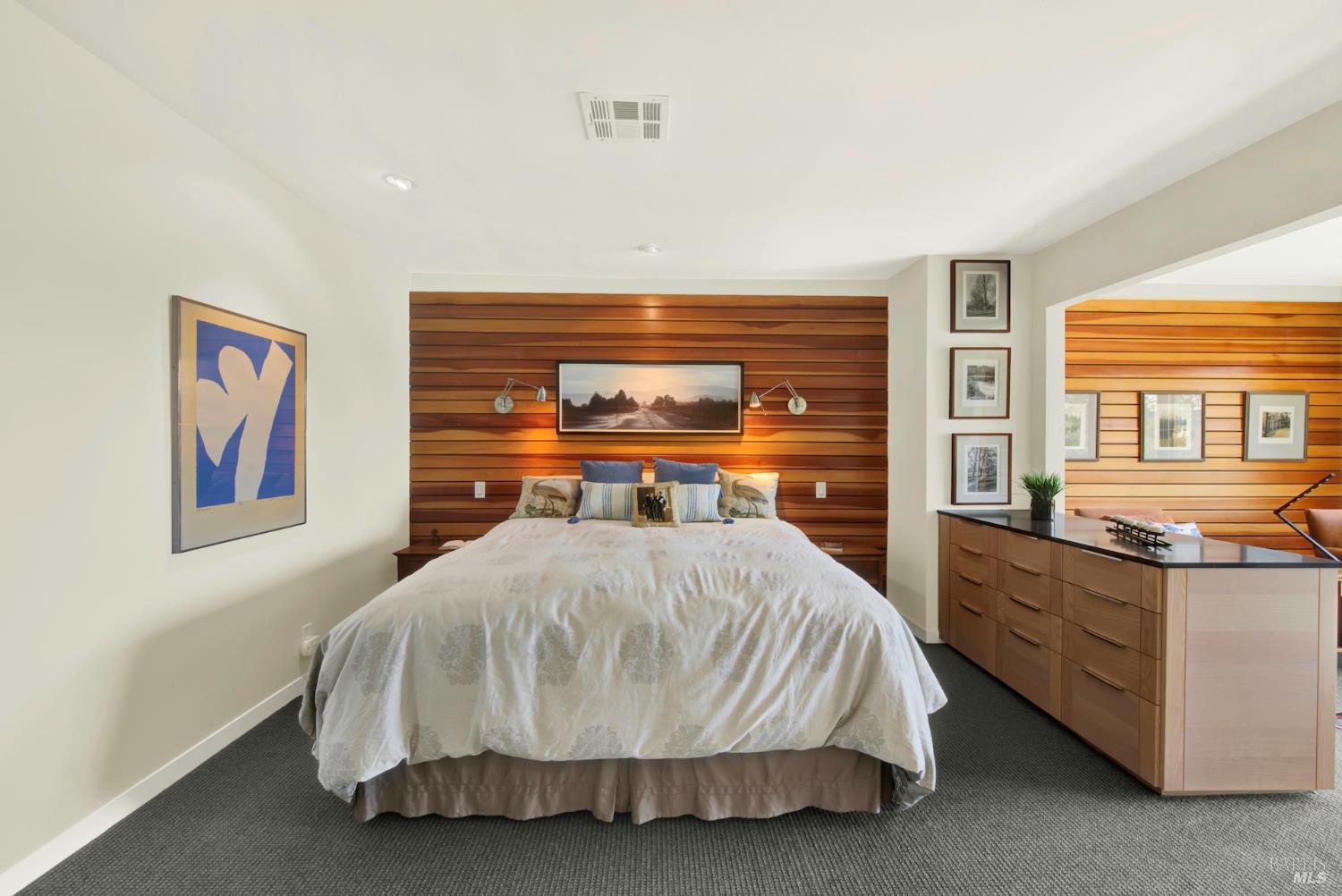 927 Marina Dr