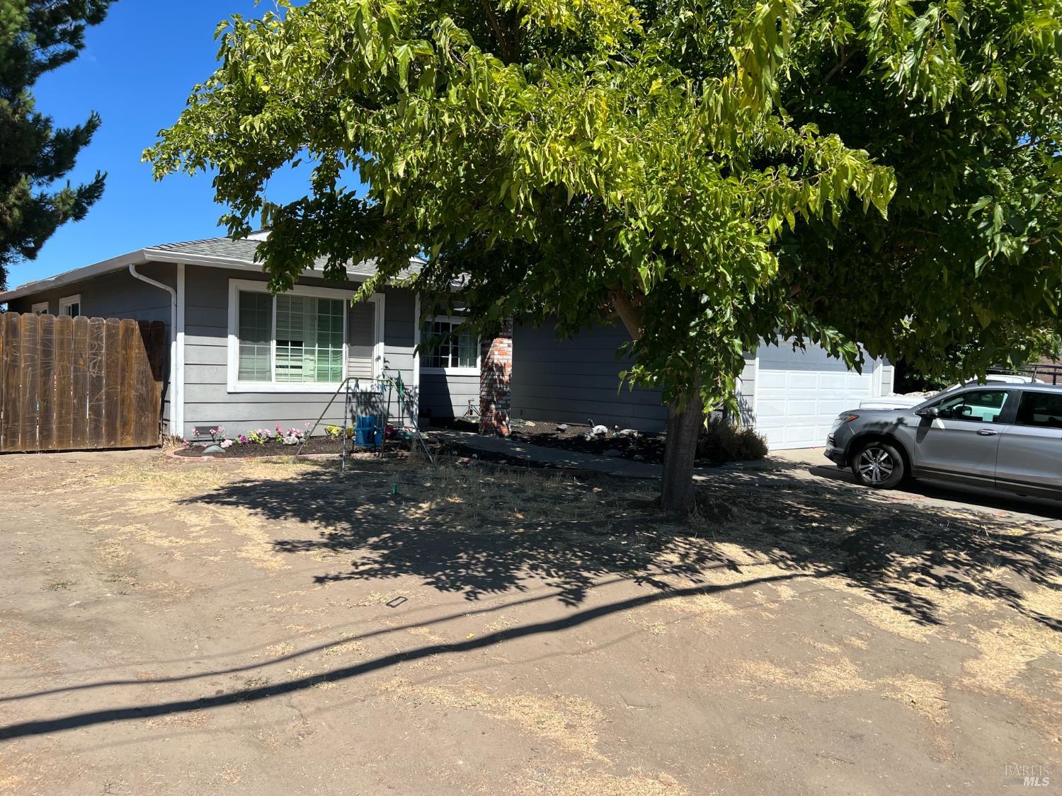 34 Midhill Rd
