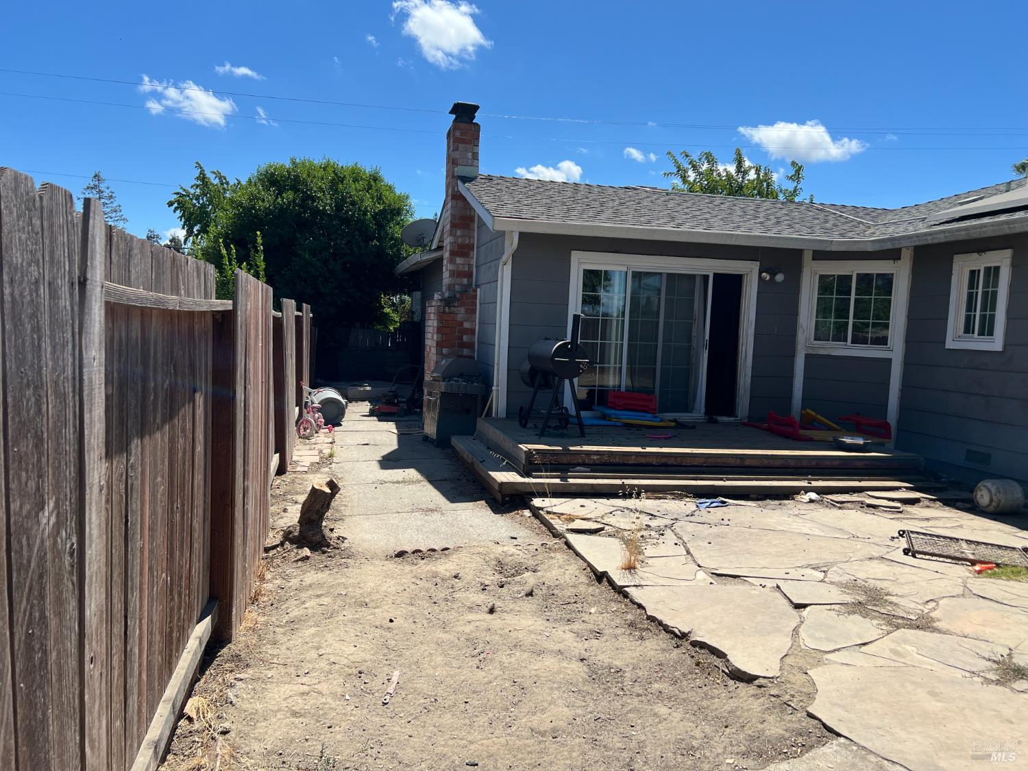 34 Midhill Rd