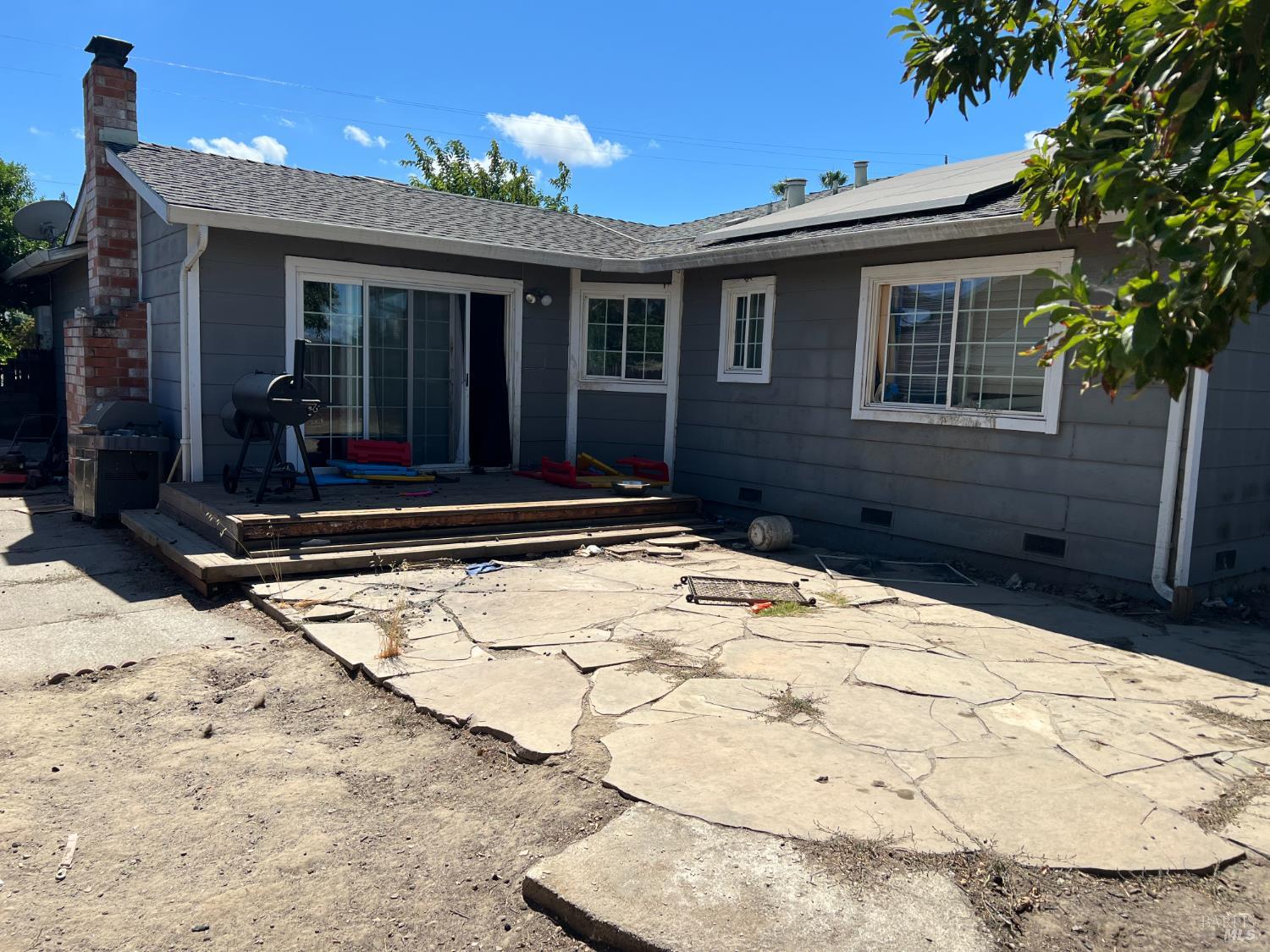 34 Midhill Rd