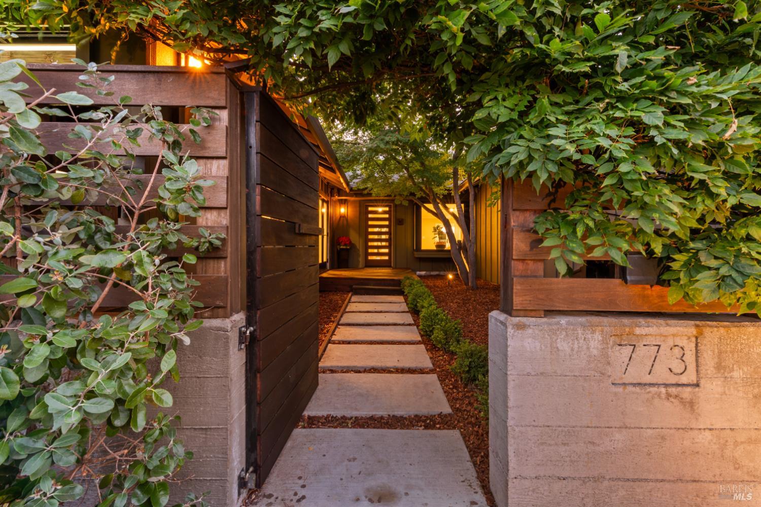 773 Magellan Way