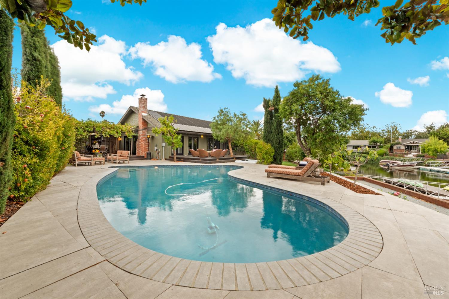773 Magellan Way