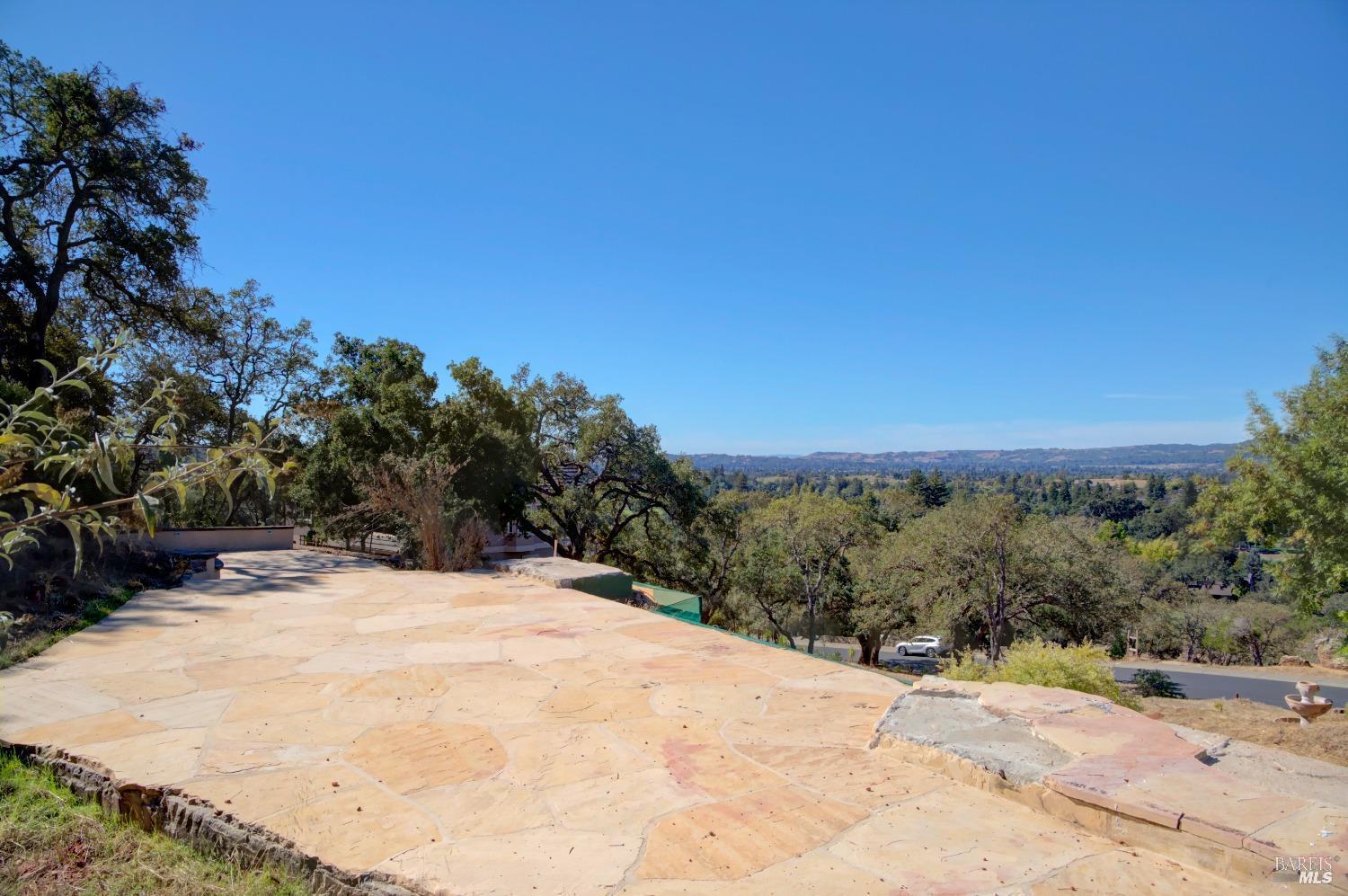 1166 Castle Oaks Dr