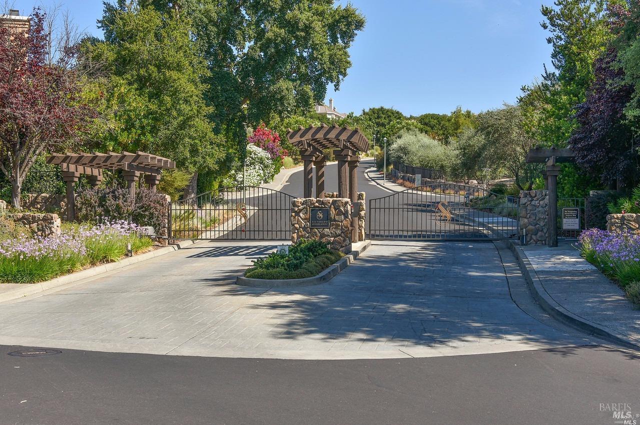 1166 Castle Oaks Dr
