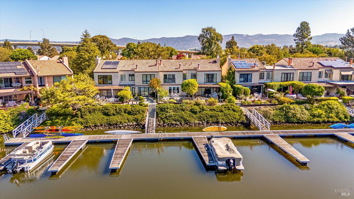 925 Marina Dr