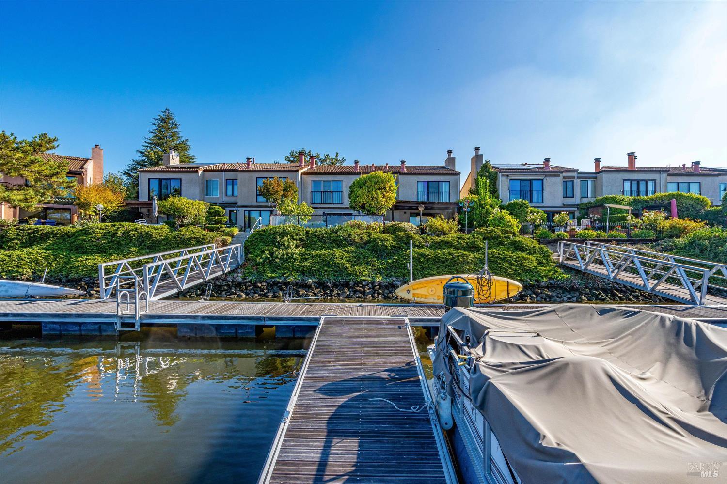 925 Marina Dr