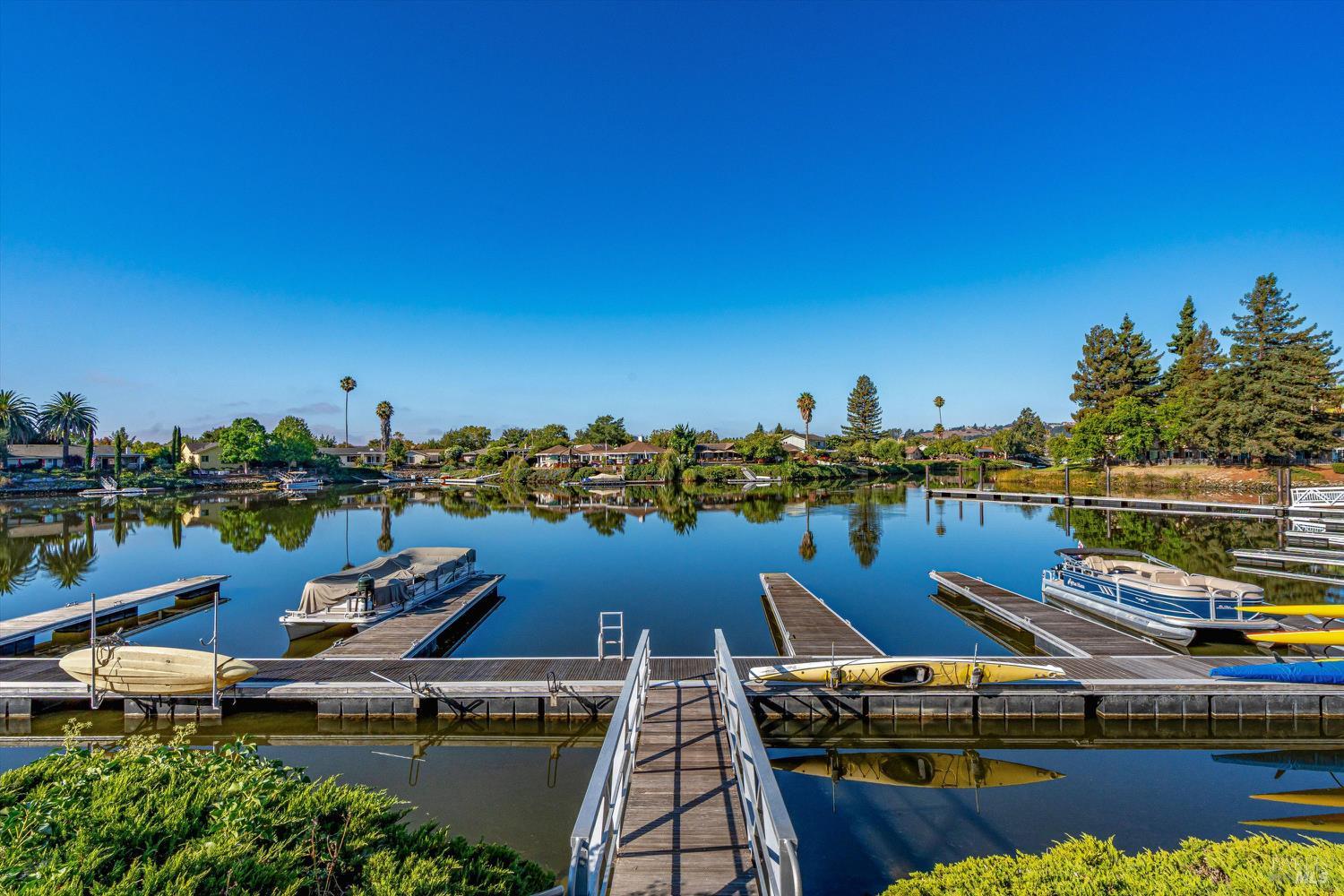 925 Marina Dr