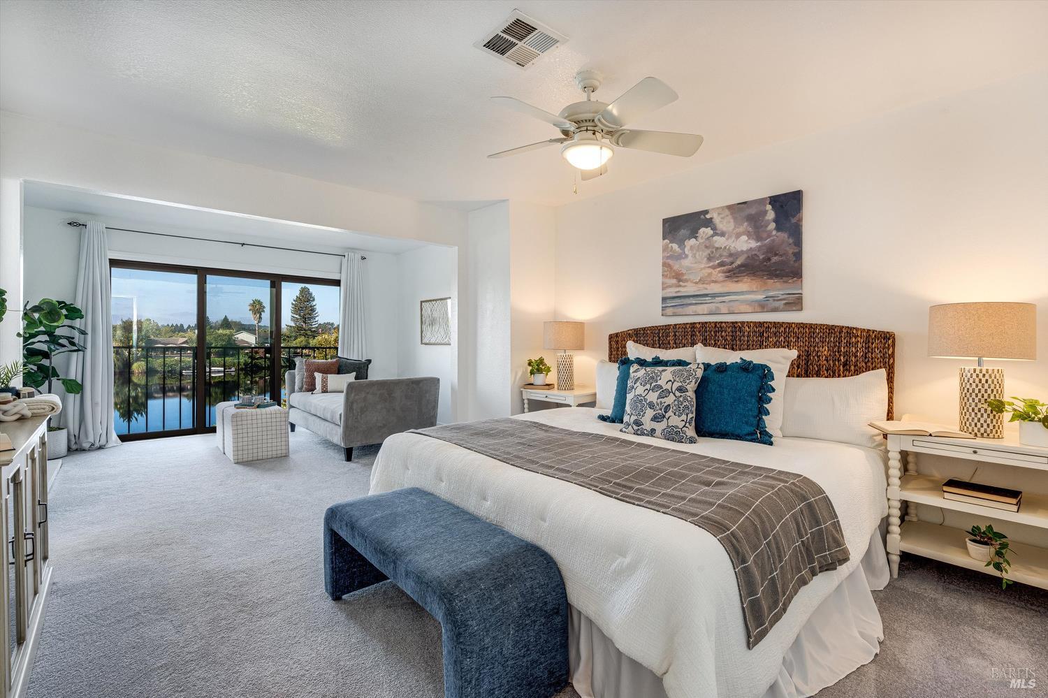 925 Marina Dr