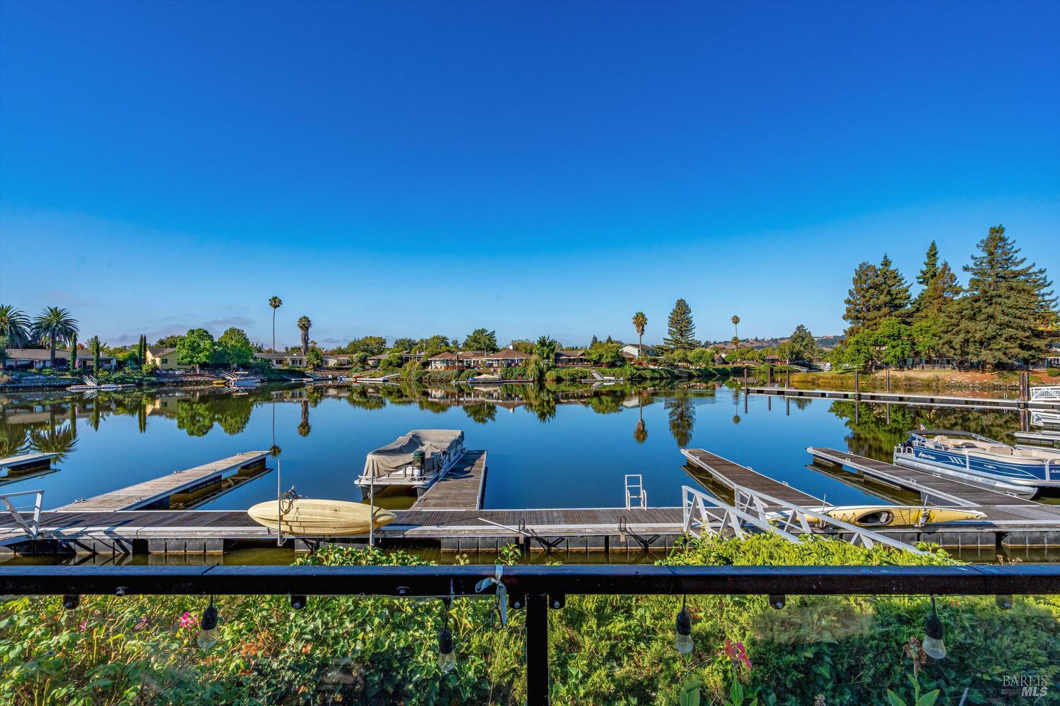 925 Marina Dr