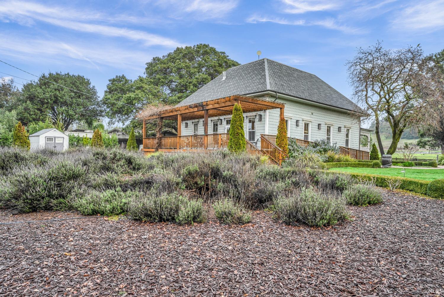 129 Devlin Rd