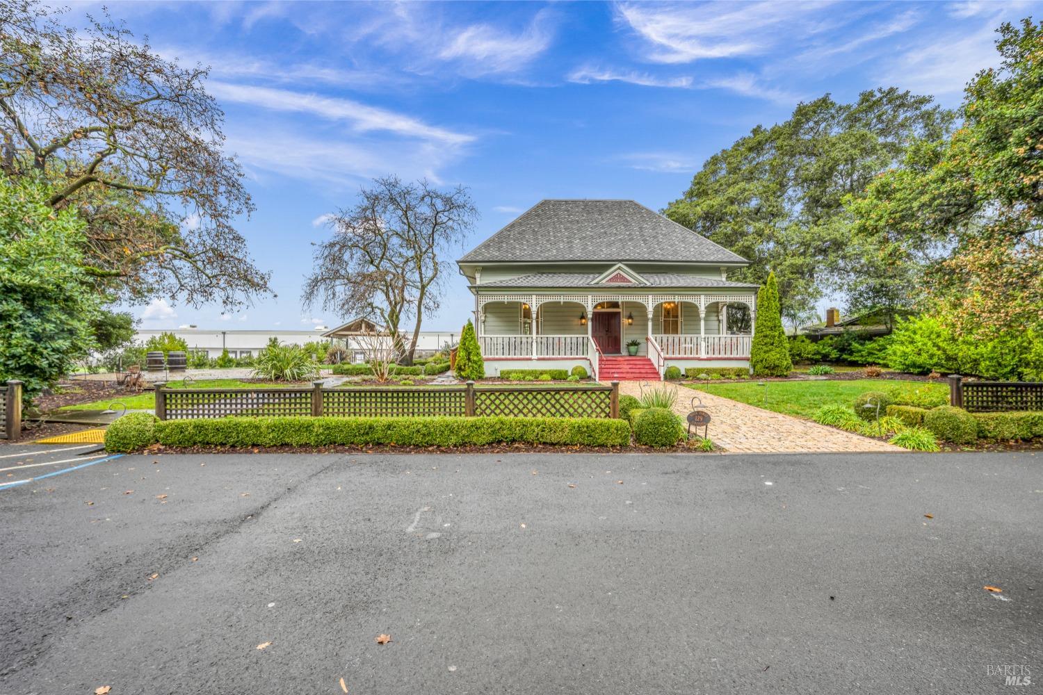 129 Devlin Rd
