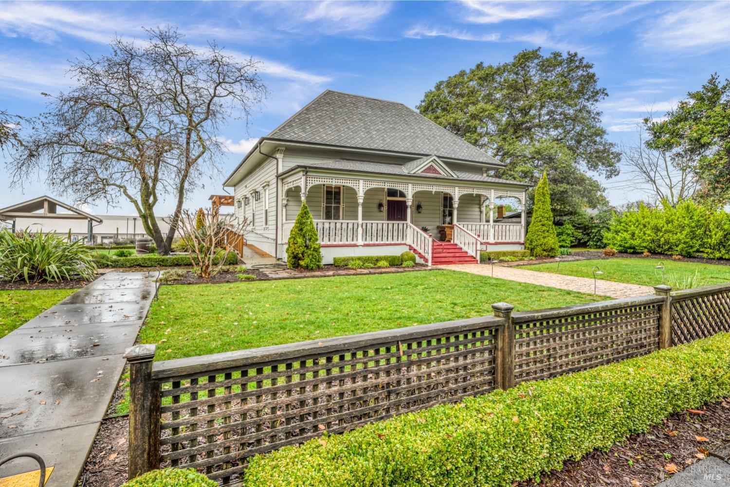 129 Devlin Rd