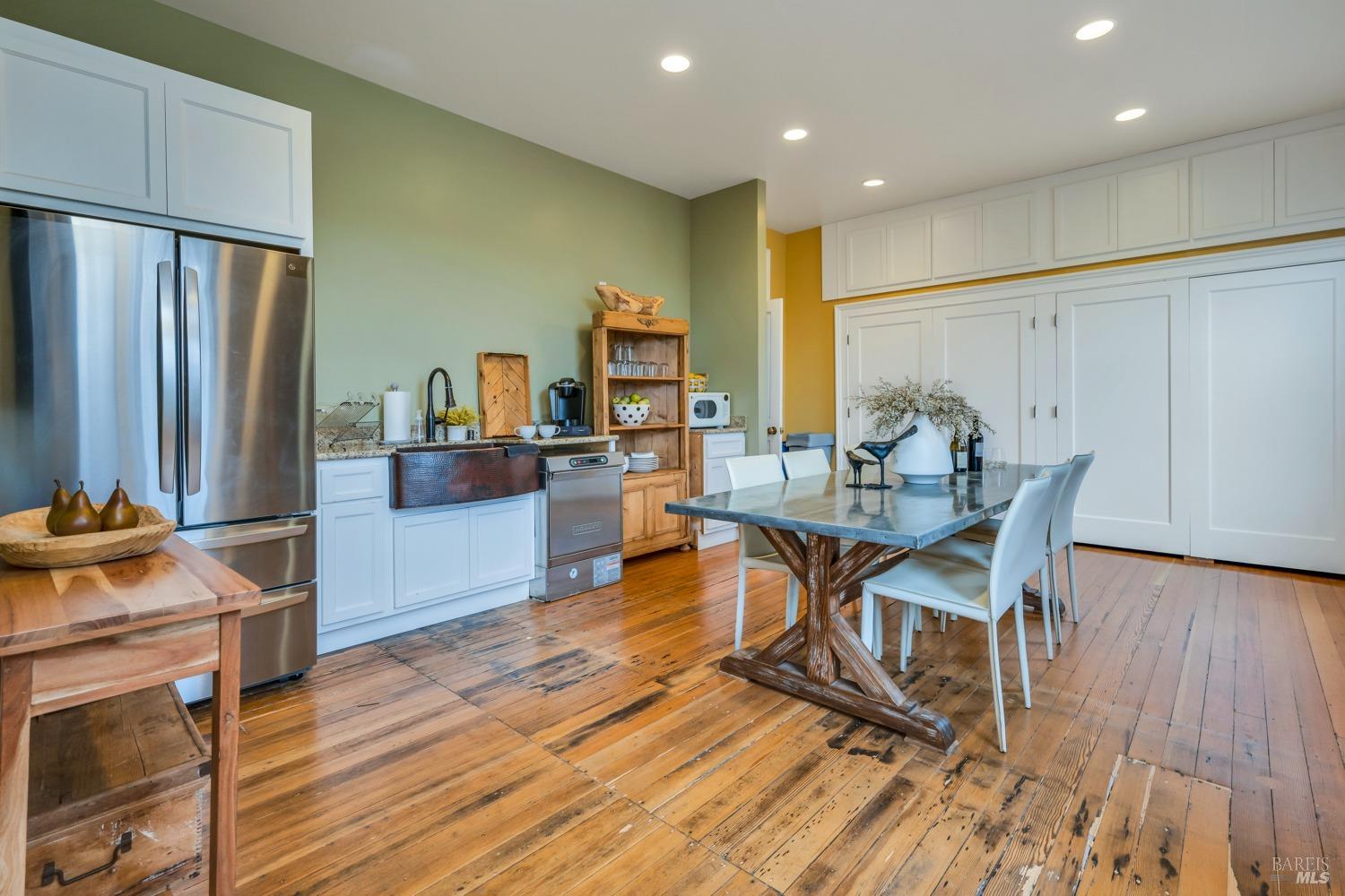129 Devlin Rd