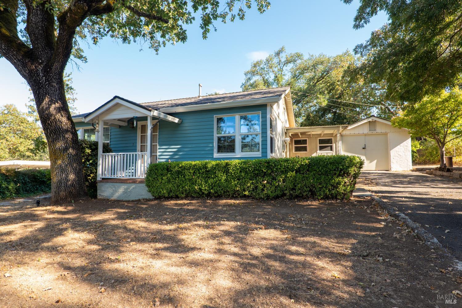 490 Cornish Ln