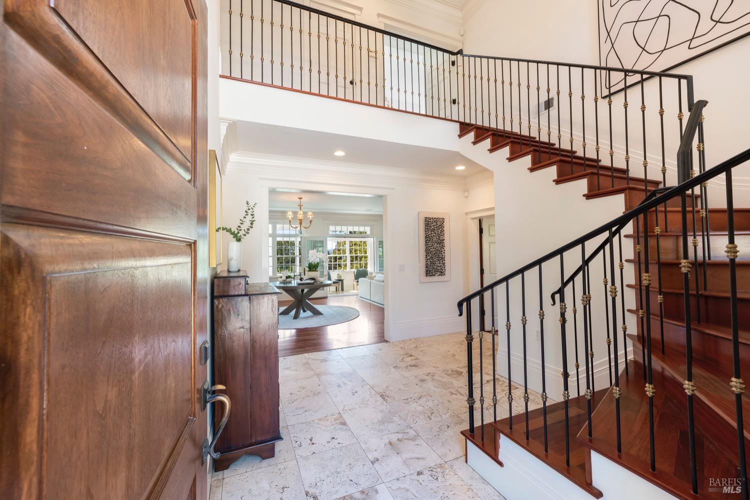 335 Pine Breeze Dr