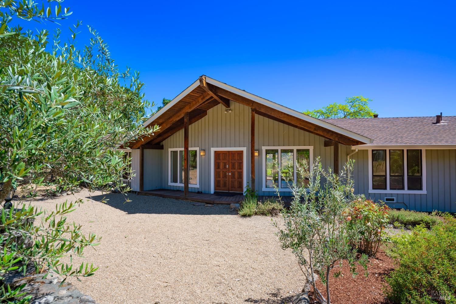 2131 Foothill Blvd