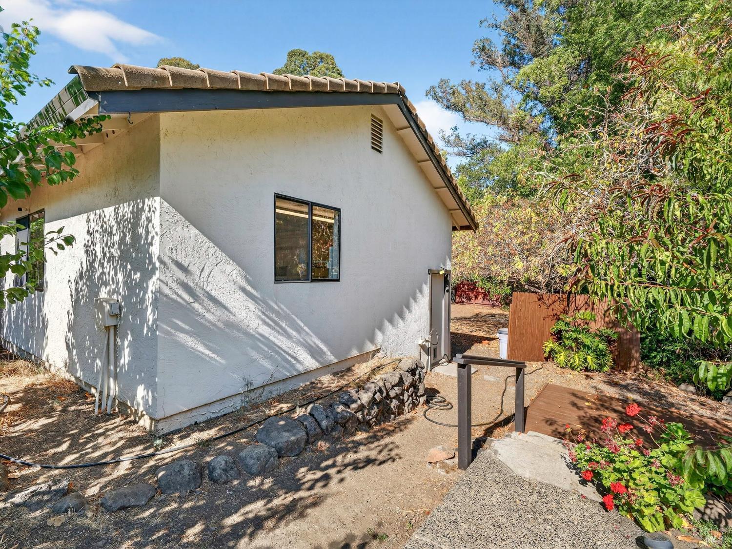 236 Skylark Way