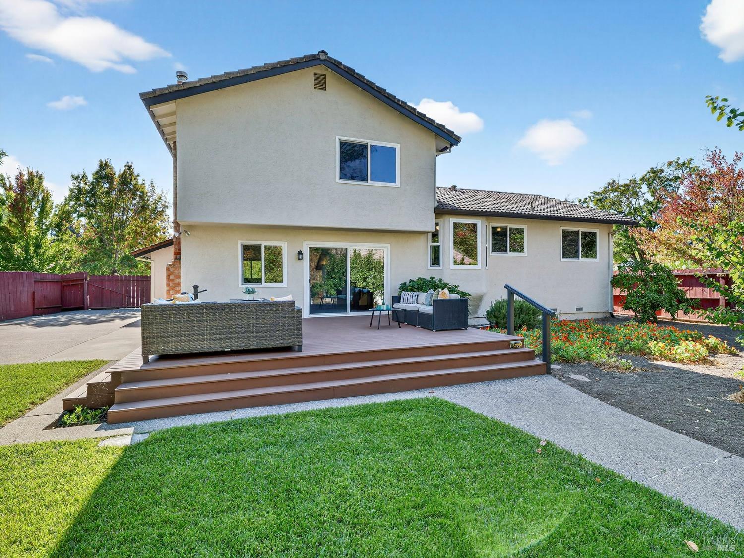 236 Skylark Way