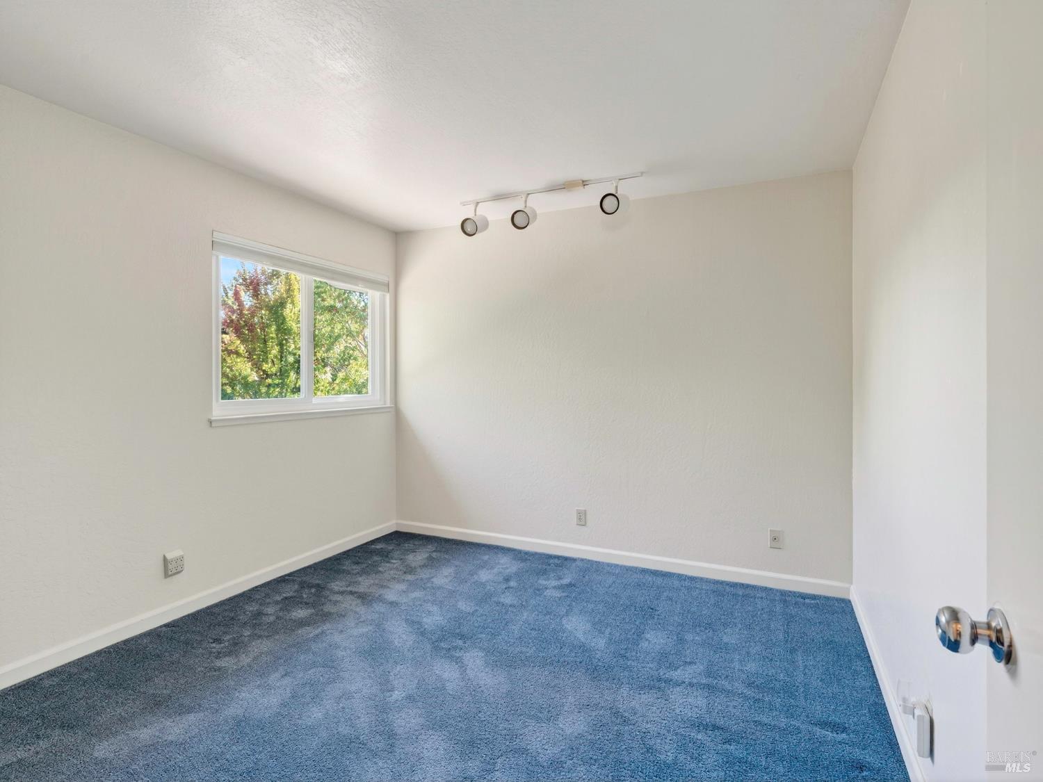 236 Skylark Way
