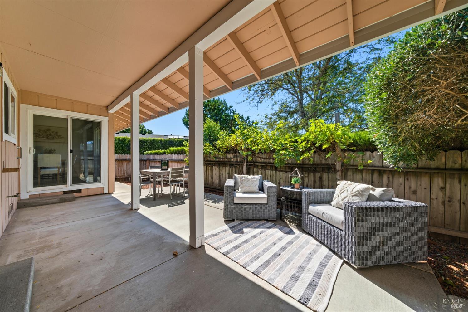 100 Vineyard Cir