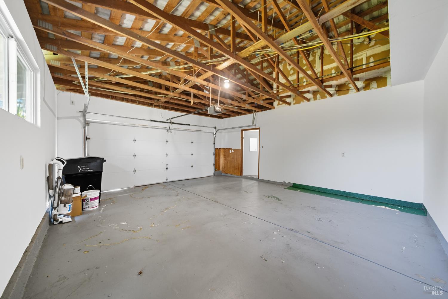 100 Vineyard Cir