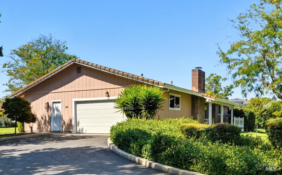 100 Vineyard Cir