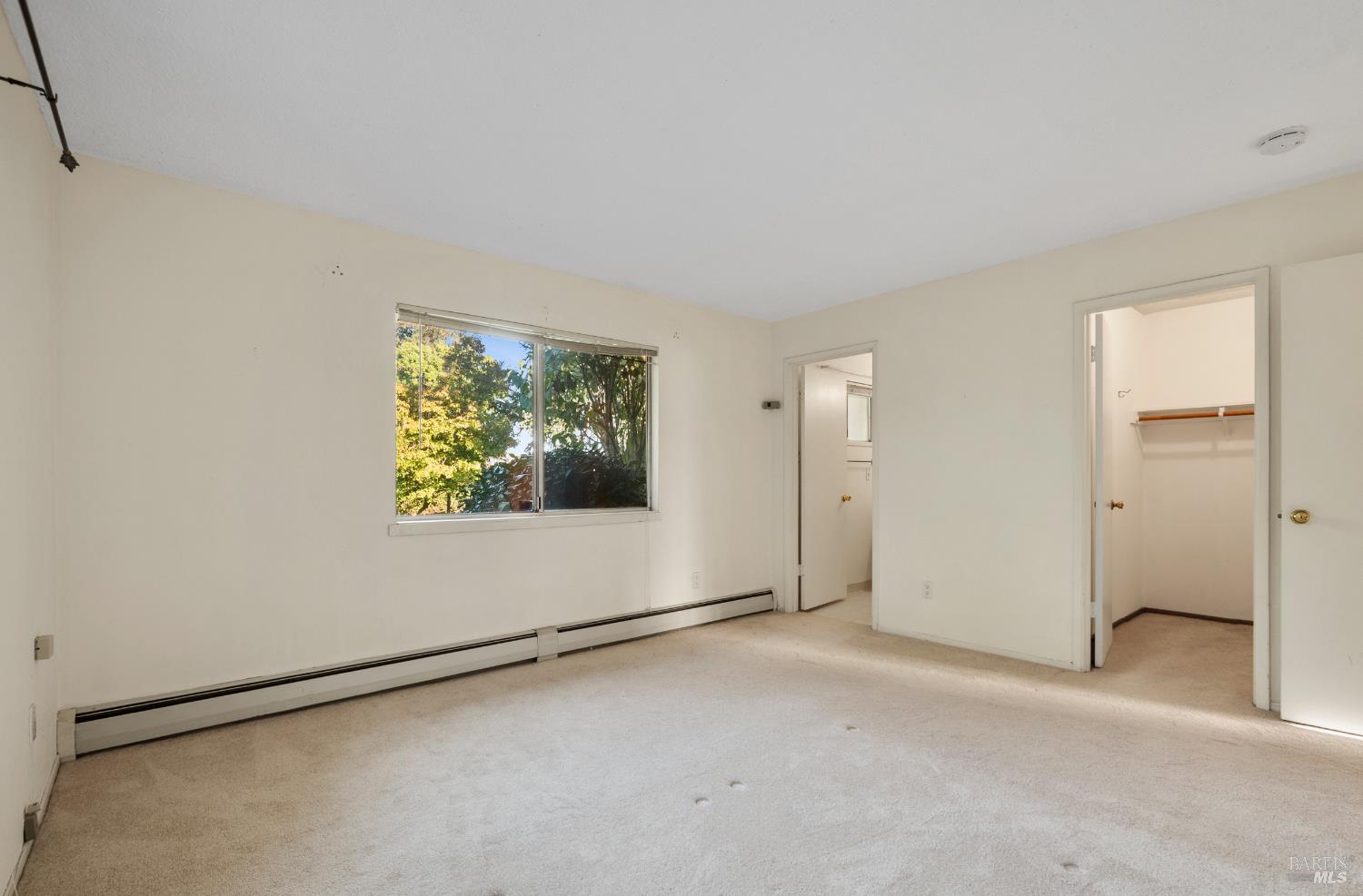 2133 Redwood Rd