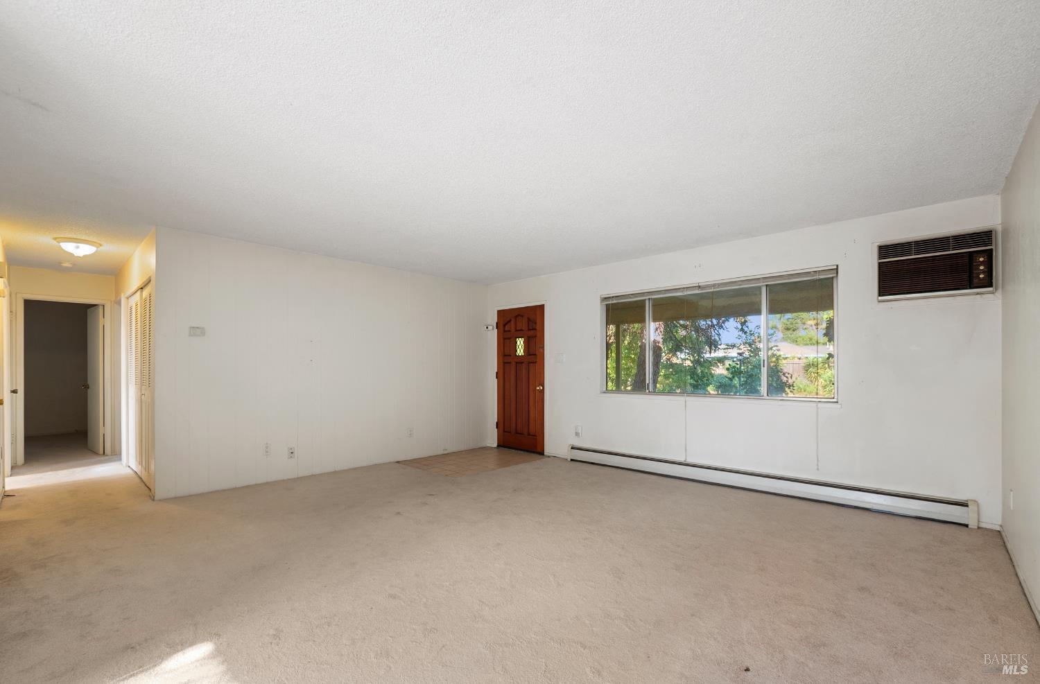 2133 Redwood Rd