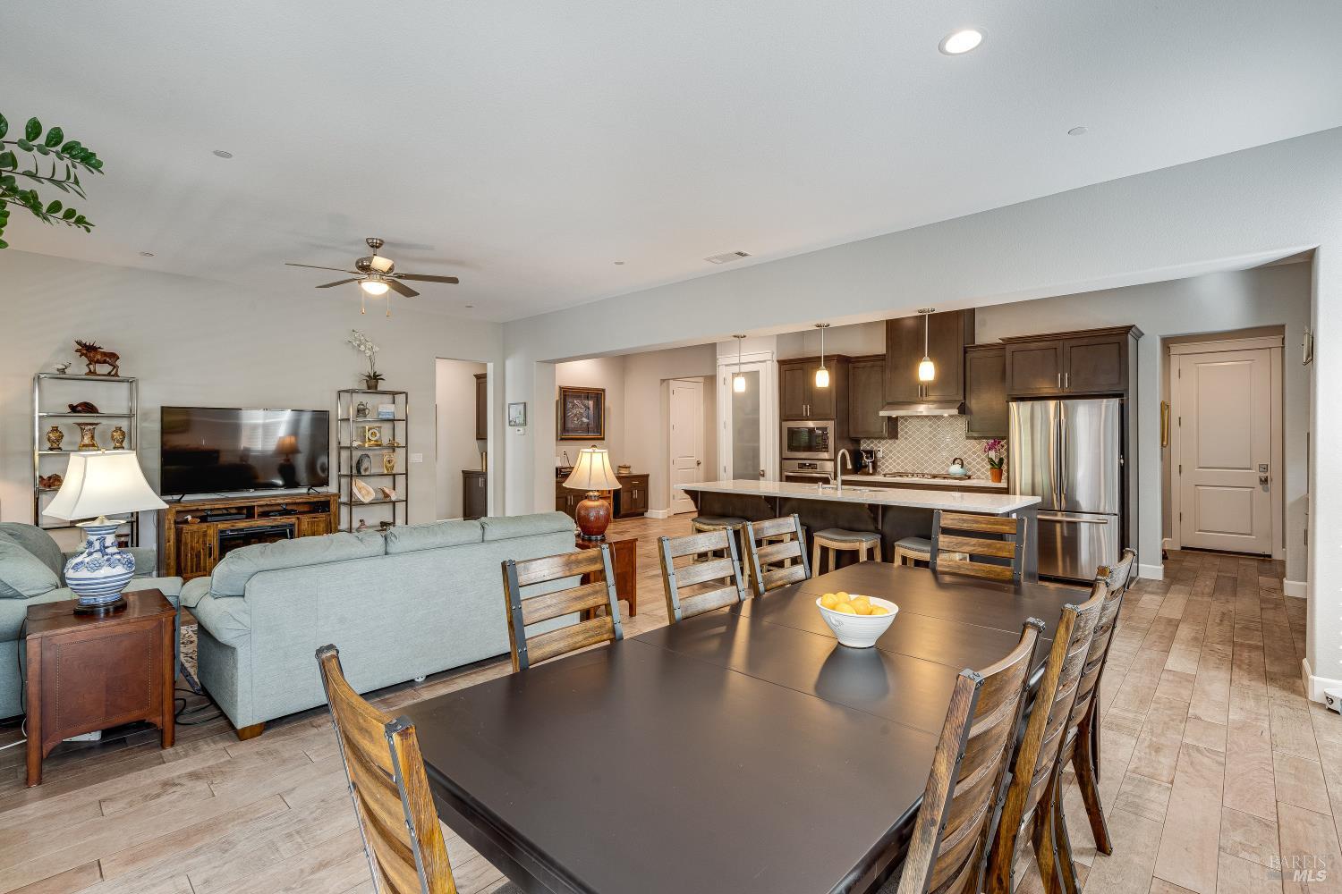 2067 Morlan Dr