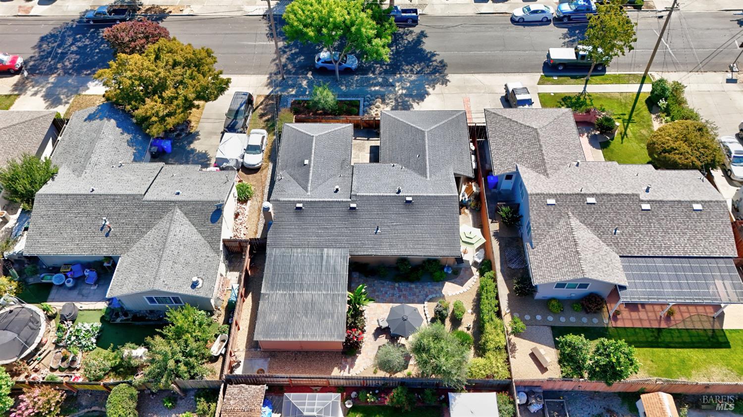 2520 Macmillan St