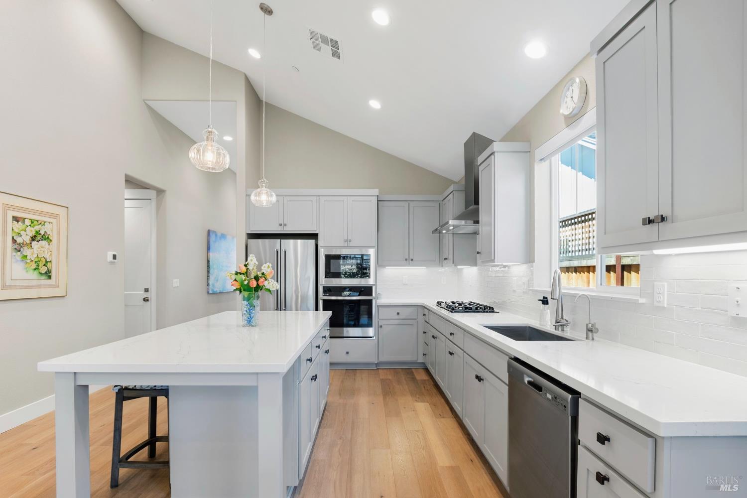 62 Winedale Ln