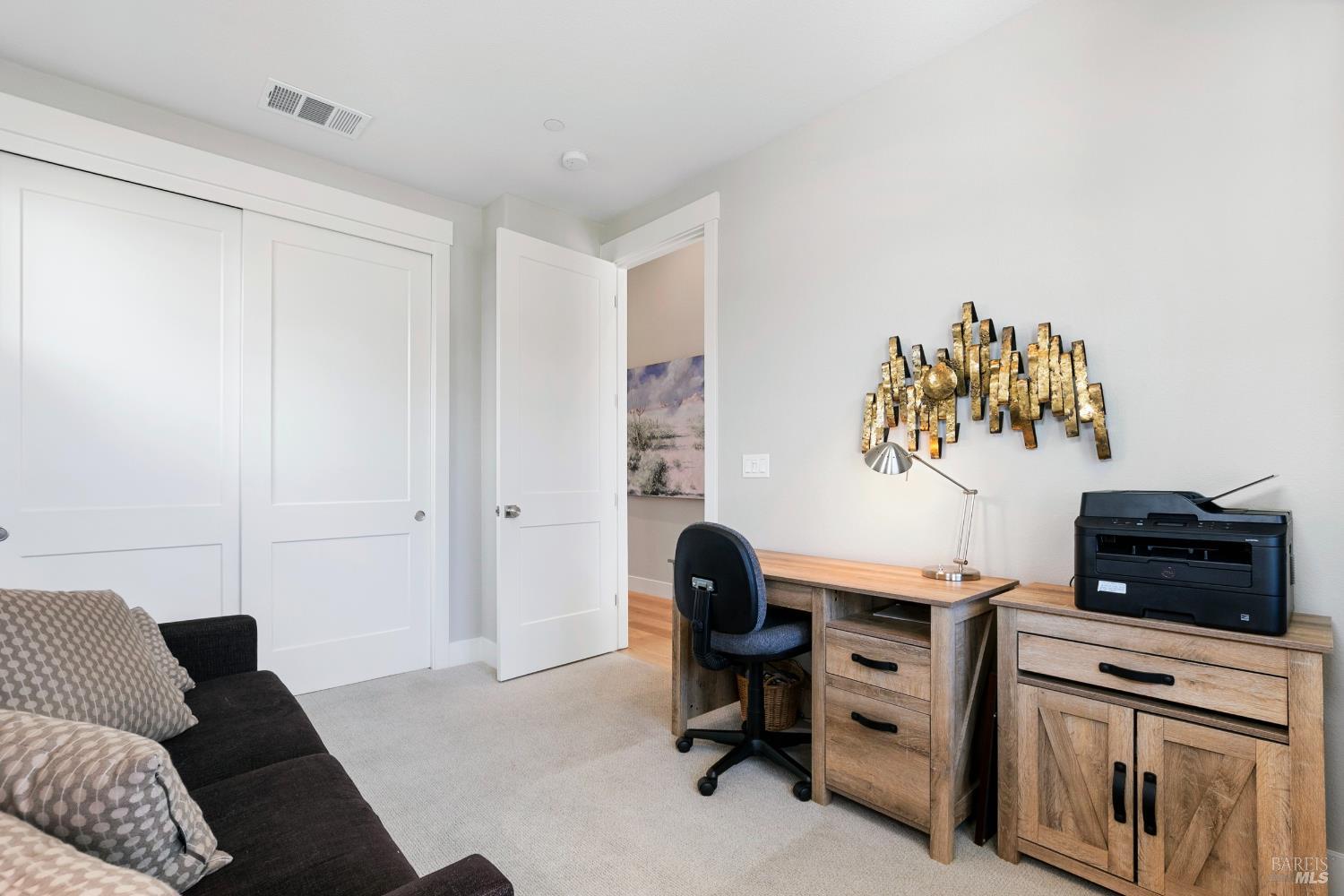 62 Winedale Ln
