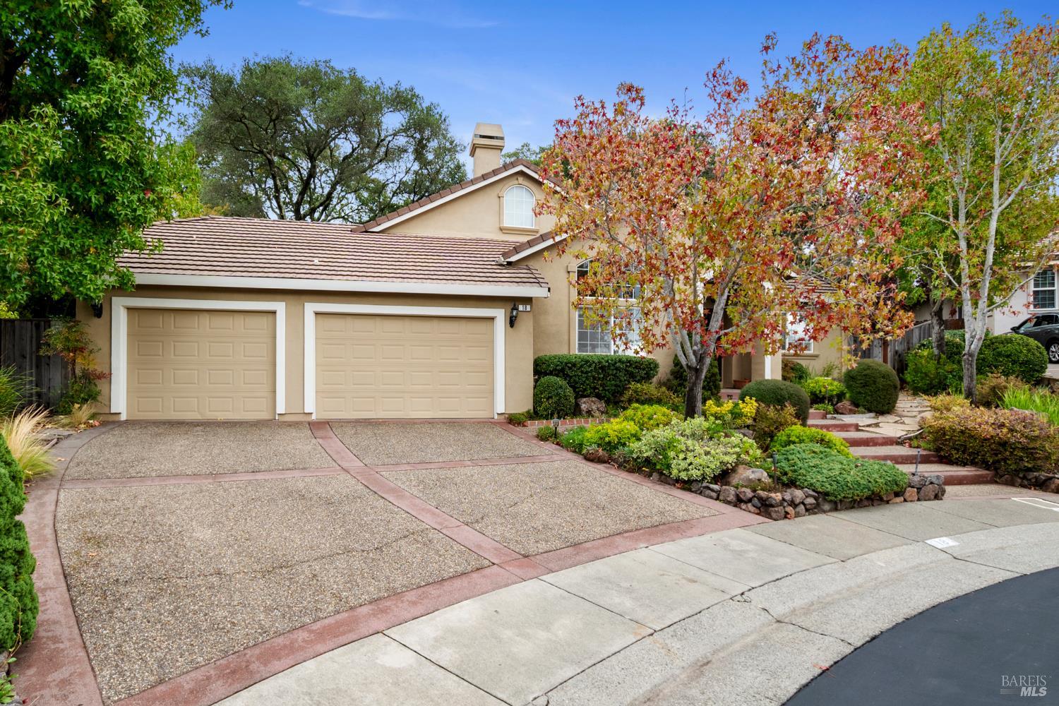 18 Tuscany Ct