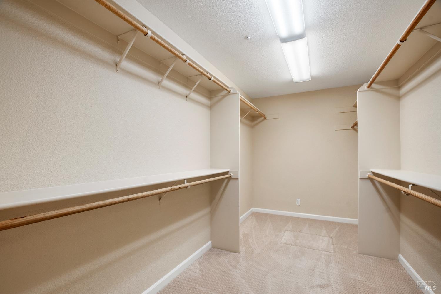 18 Tuscany Ct
