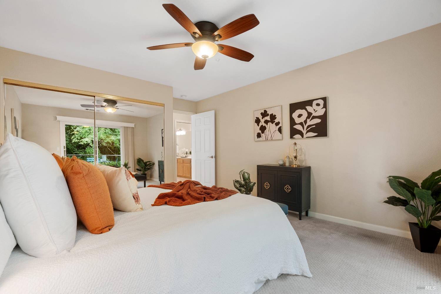 18 Tuscany Ct