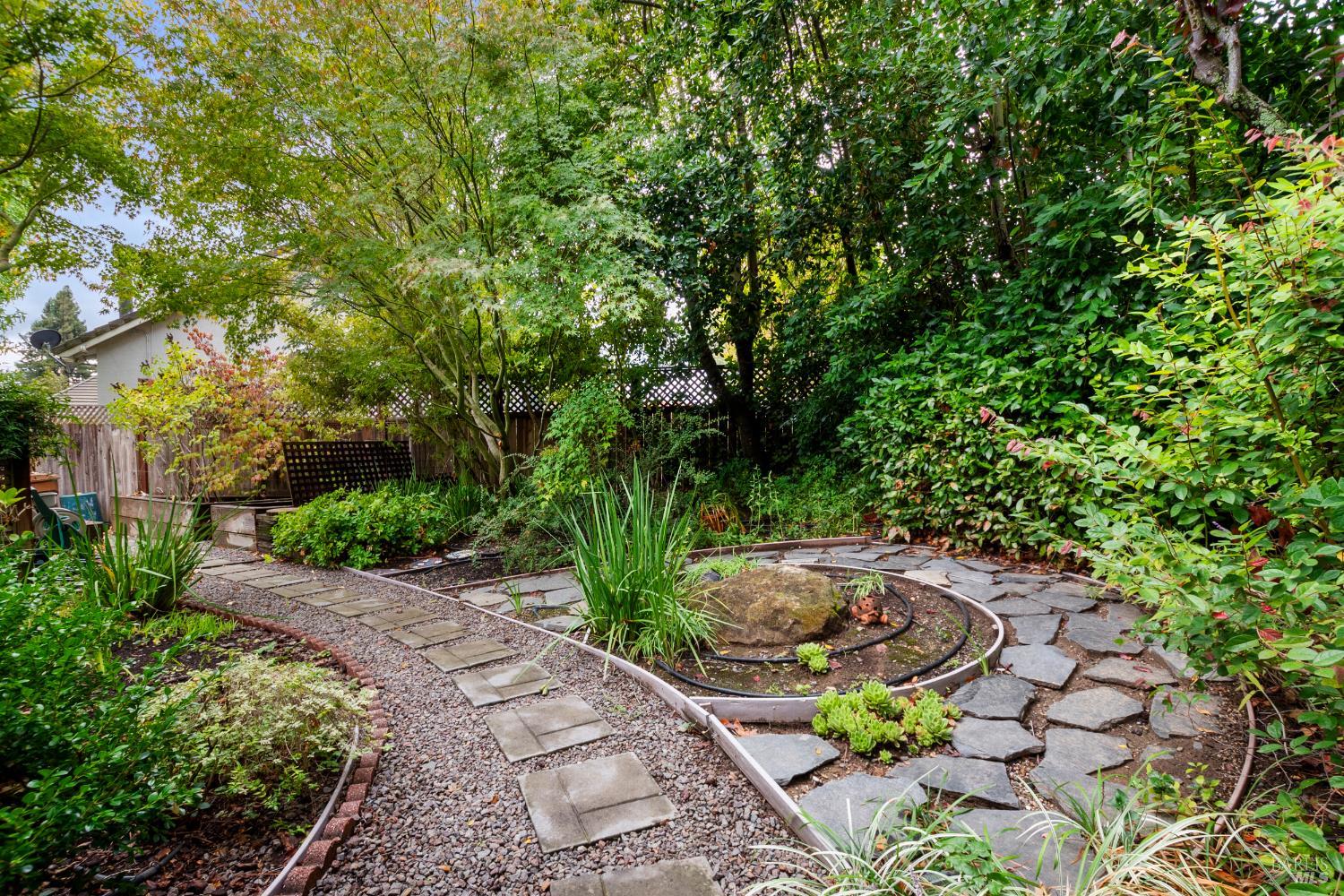 18 Tuscany Ct