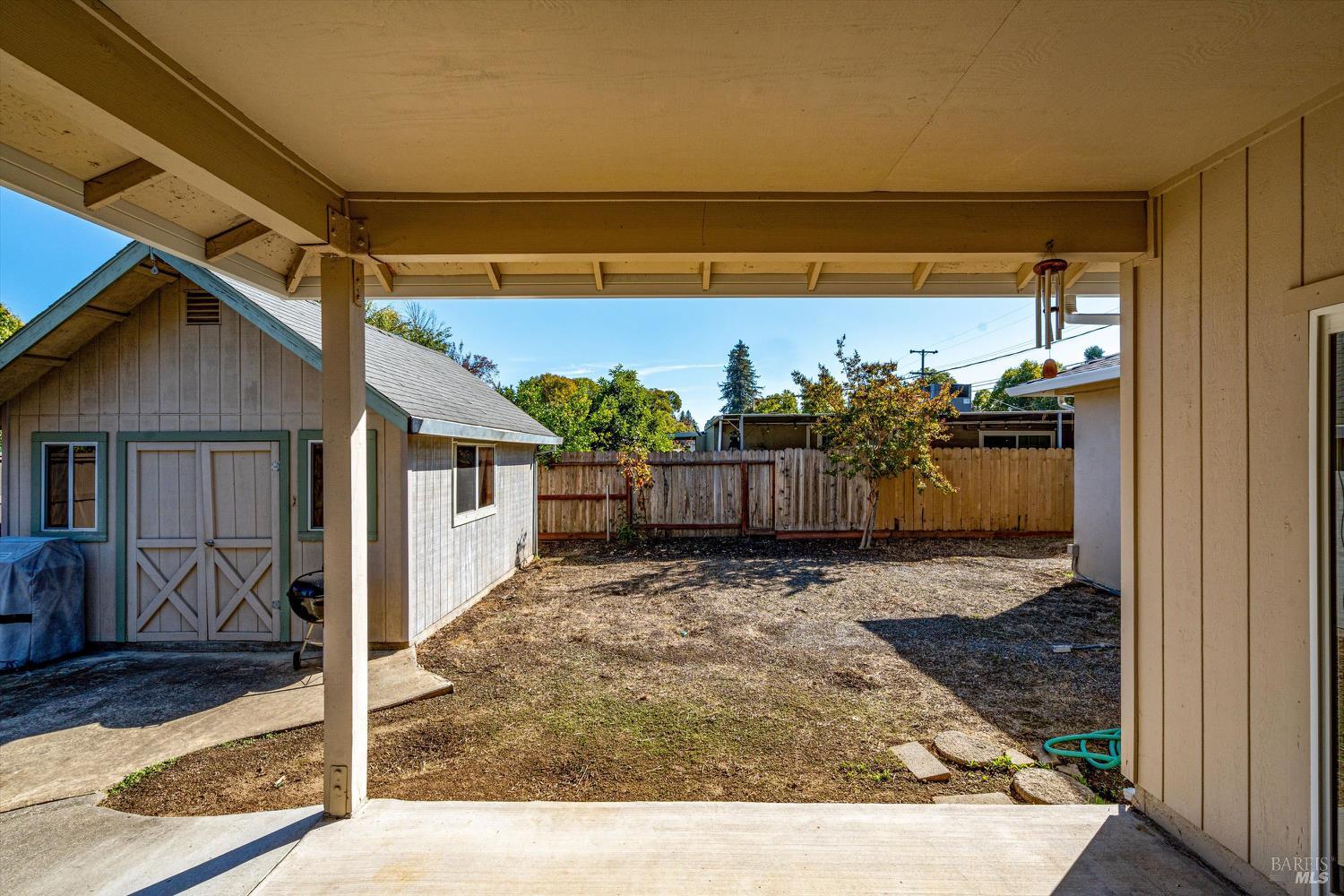 1476 Thomas Dr