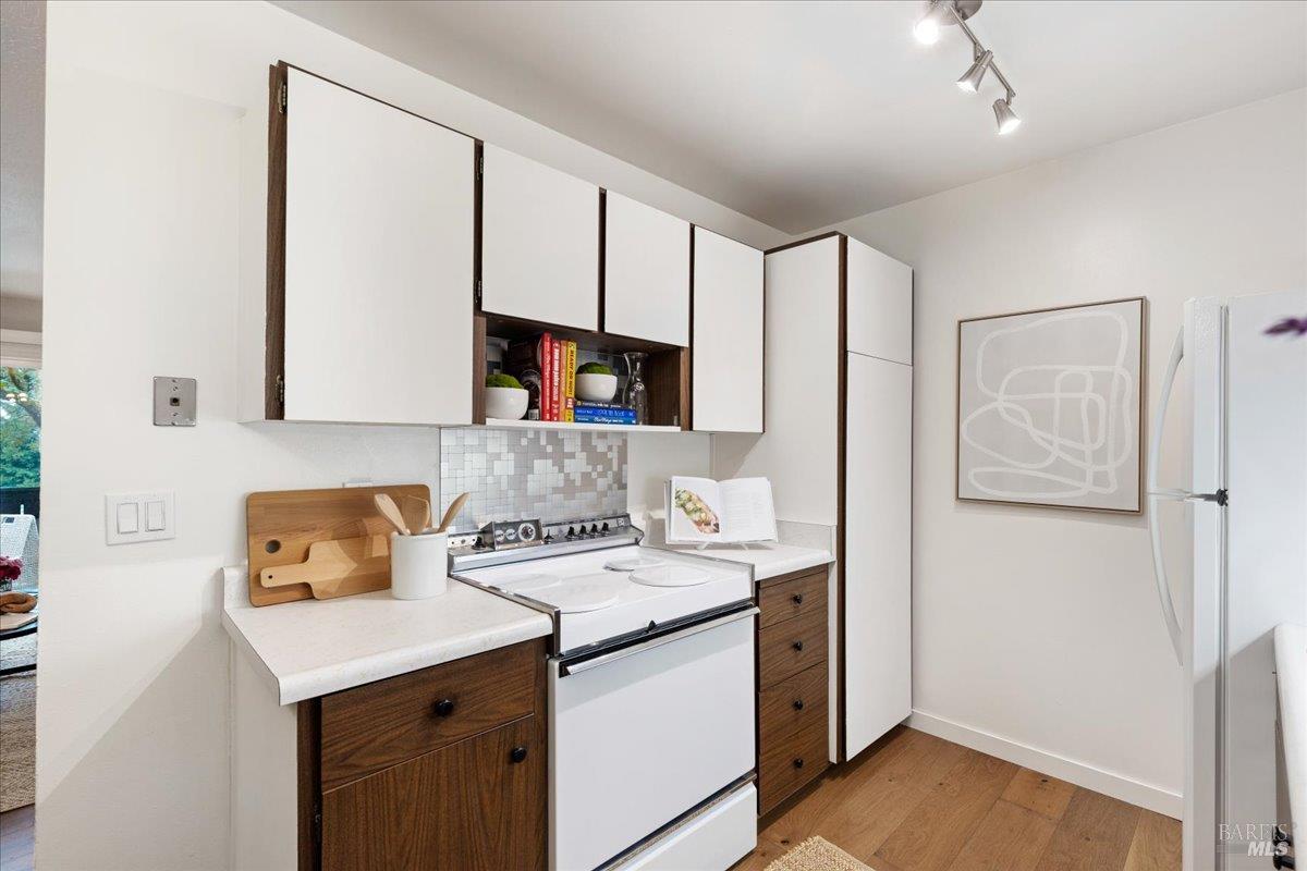 1417 Marchbanks Dr #4