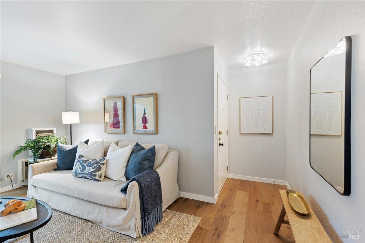 1417 Marchbanks Dr #4